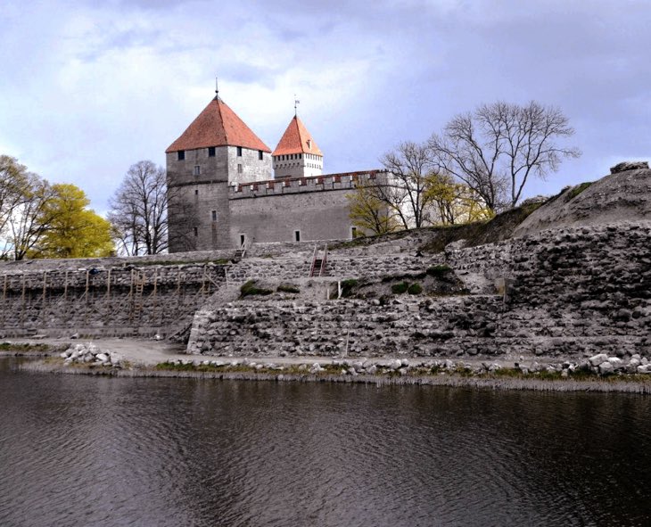 saarema castle