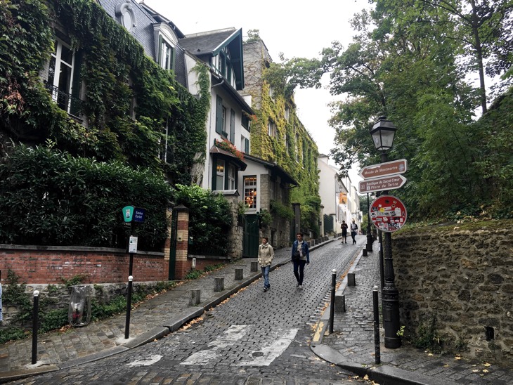 autumn street paris