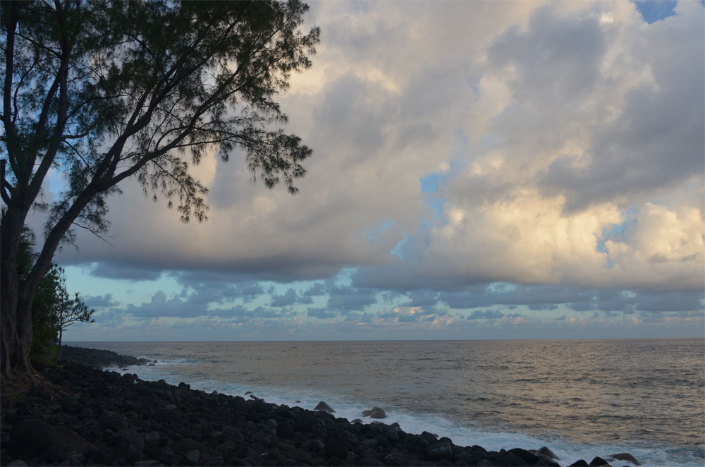 twilight anse des cascades reunion sea