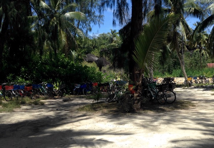 rent bikes la digue