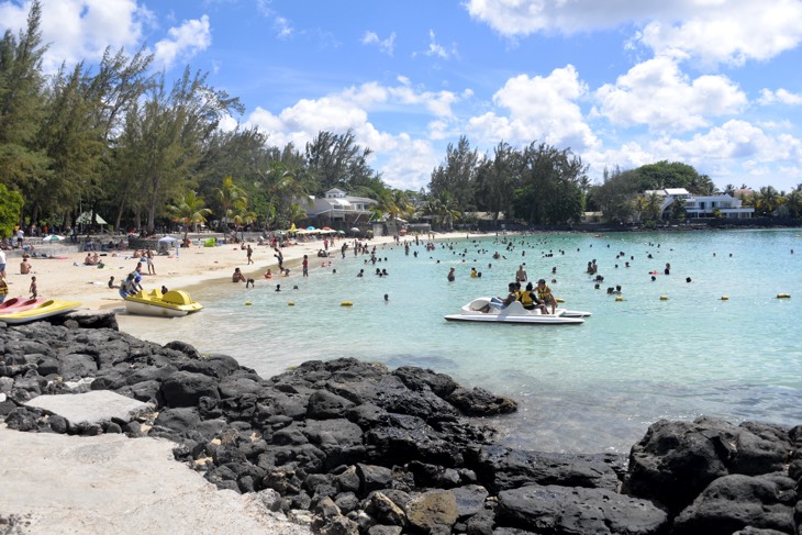 beach for locals mauritius