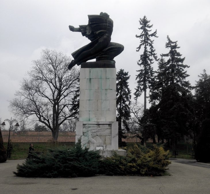 памятник франуцузским войнам.