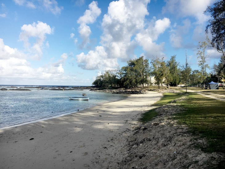 beach for locals mauritius