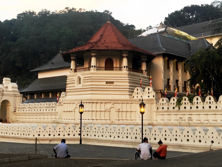 tooth temple kandy