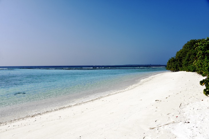 white beaches baa atoll