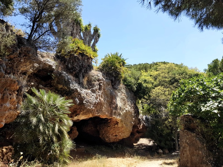 пещеры в парке марбелья