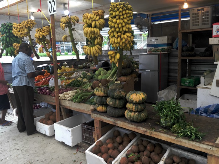 market fruit hulhumale