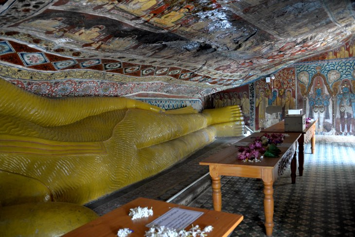 reclining Buddha sri lanka